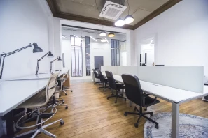 Espace indépendant - 75010 - 48 postes - 32000€