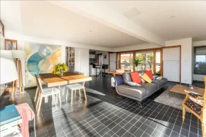 Espace indépendant - 33600 - 18 postes - 3240€