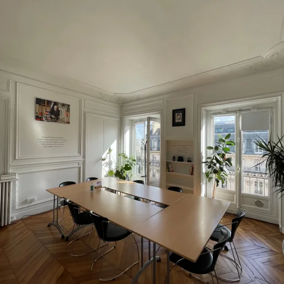 Bureau privé 23 m² 4 postes Location bureau Avenue de l'Opéra Paris 75001 - photo 2