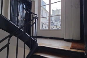 Espace indépendant - 75004 - 3 postes - 2000€