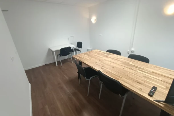 Bureau privé - 94200 - 7 postes - 800€