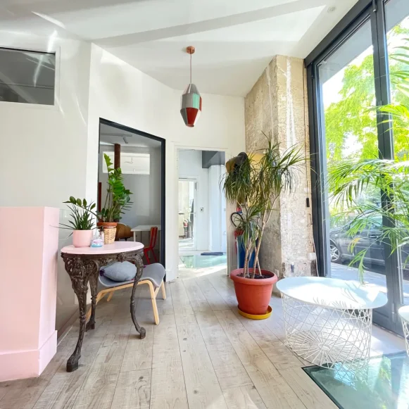Bureau privé 15 m² 4 postes Location bureau Rue Pierre Semard Paris 75009 - photo 3