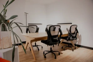 Espace indépendant - 75003 - 16 postes - 7500€