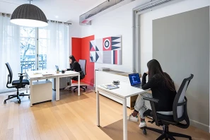 Bureau privé - 75011 - 5 postes - 4495€