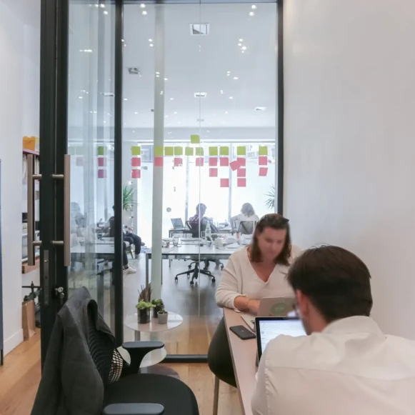 Espace indépendant 40 m² 12 postes Coworking Rue de Cléry Paris 75002 - photo 9
