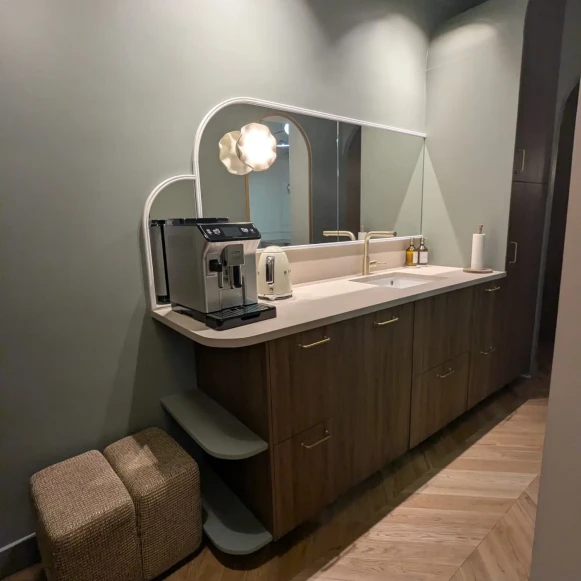 Bureau privé 23 m² 8 postes Location bureau Rue de Turin Paris 75008 - photo 4