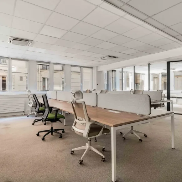 Espace indépendant 380 m² 56 postes Coworking Rue Bayen Paris 75017 - photo 1