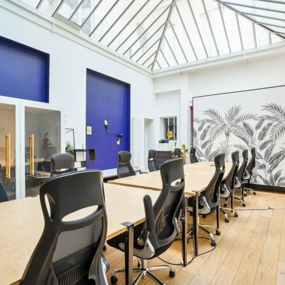 Espace indépendant 252 m² 34 postes Location bureau Rue du Faubourg du Temple Paris 75010 - photo 1