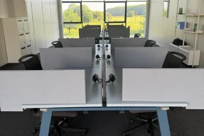 Open Space - 01000 - 12 postes - 205€