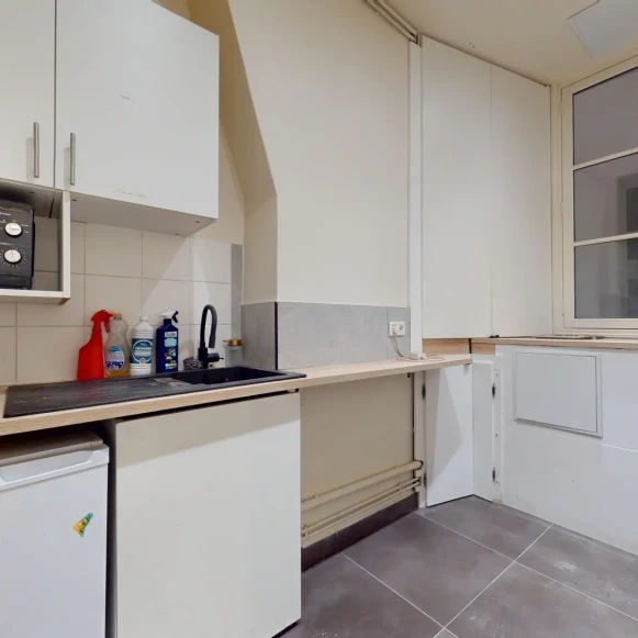 Espace indépendant 140 m² 18 postes Location bureau Rue de Provence Paris 75009 - photo 9