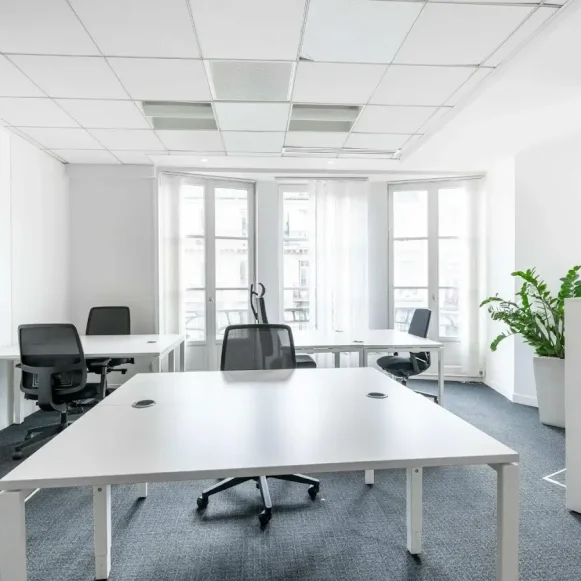 Bureau privé 12 m² 3 postes Location bureau Rue de Rennes Paris 75006 - photo 2