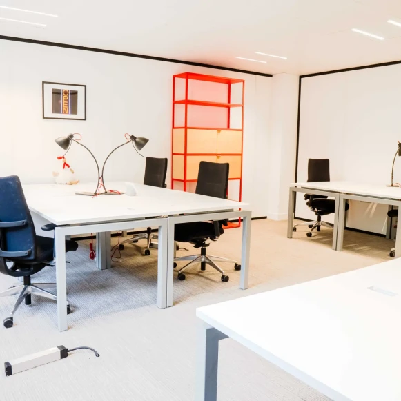 Bureau privé 35 m² 8 postes Location bureau Rue de Rouvray Neuilly-sur-Seine 92200 - photo 1
