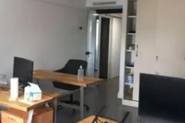 Bureau privé - 91170 - 1 poste - 935€