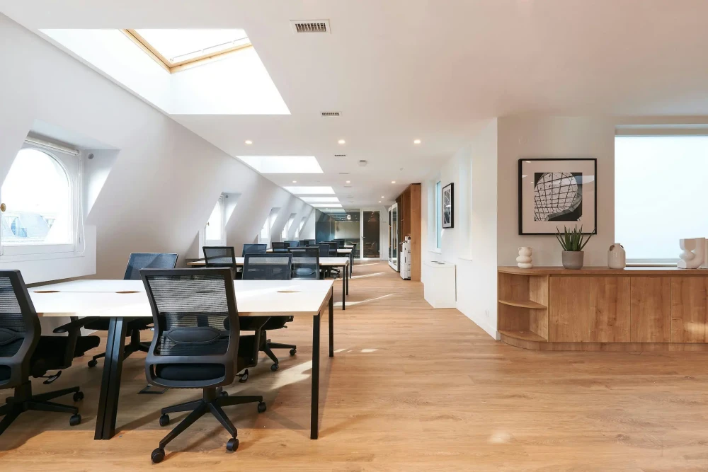 Espace indépendant - 75009 - 36 postes - 30500€