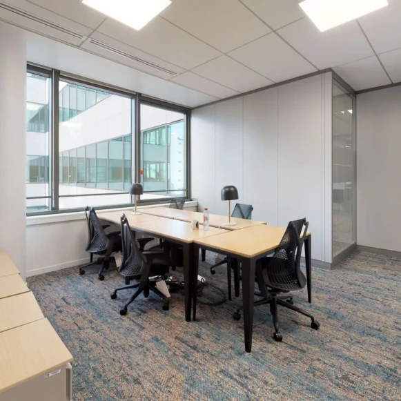 Bureau privé 21 m² 5 postes Location bureau Boulevard Gallieni Issy-les-Moulineaux 92130 - photo 1