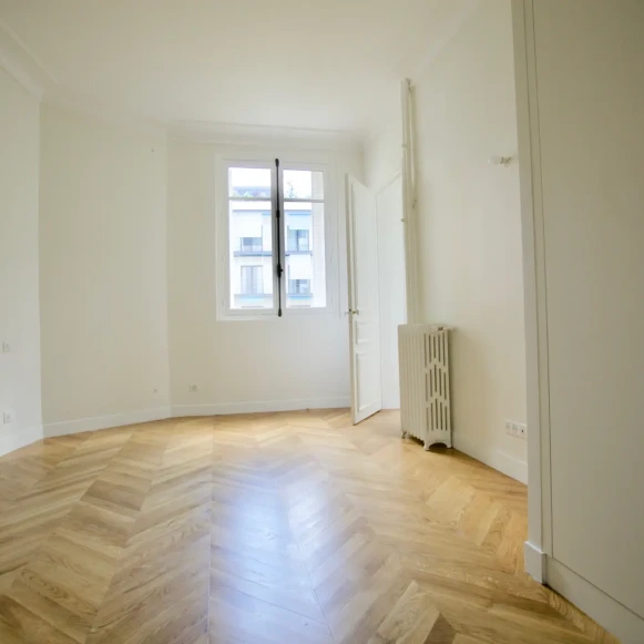 Bureau privé 17 m² 3 postes Location bureau Avenue Kléber Paris 75016 - photo 3