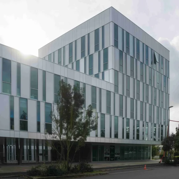 Bureau privé 1 500 m² 77 postes Location bureau Rue Claude Chappe Cesson-Sévigné 35510 - photo 2