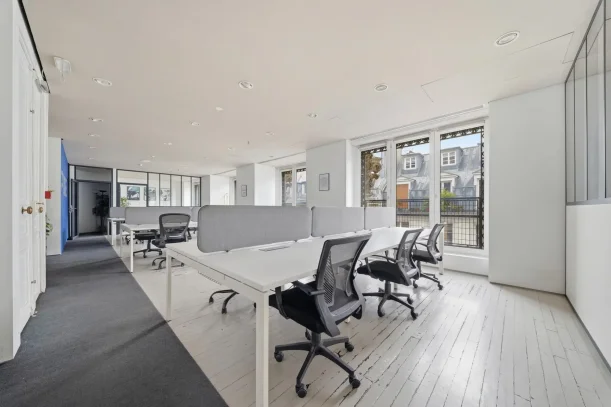 Espace indépendant - 75002 - 18 postes - 10000€