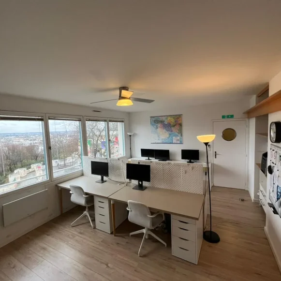 Bureau privé 57 m² 12 postes Location bureau Rue Piat Paris 75020 - photo 2
