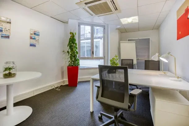Bureau privé - 75009 - 3 postes - 1785€