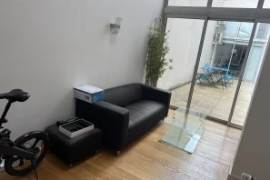 Bureau privé - 92240 - 20 postes - 8260€