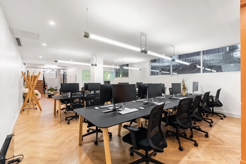 Espace indépendant - 75009 - 24 postes - 13500€