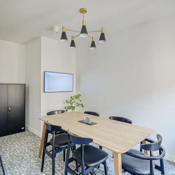 Bureau privé 23 m² 8 postes Location bureau Rue de Choiseul Paris 75002 - photo 1