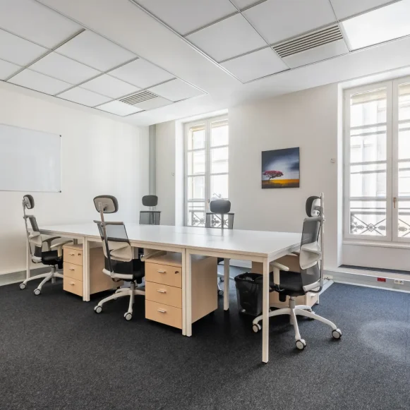 Bureau privé 23 m² 5 postes Location bureau Rue Cambon Paris 75001 - photo 1