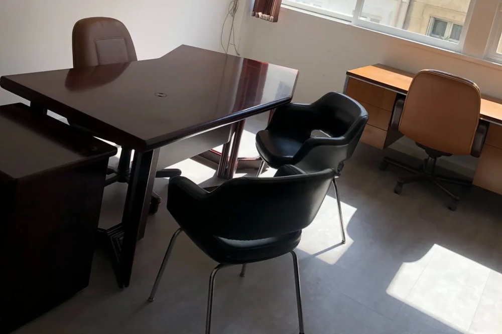 Bureau privé - 13008 - 2 postes - 600€