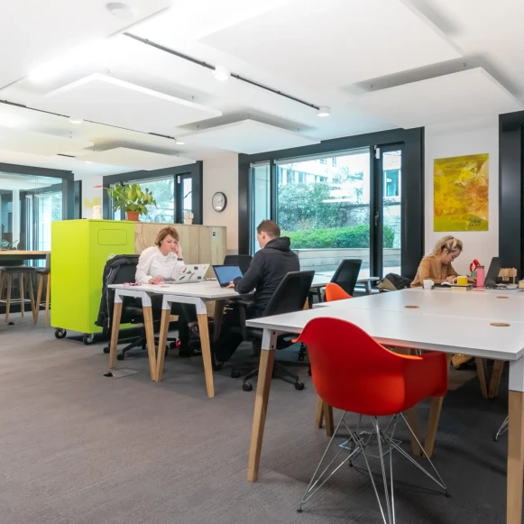 Bureau privé 19 m² 6 postes Coworking Avenue Charles de Gaulle Neuilly-sur-Seine 92200 - photo 8