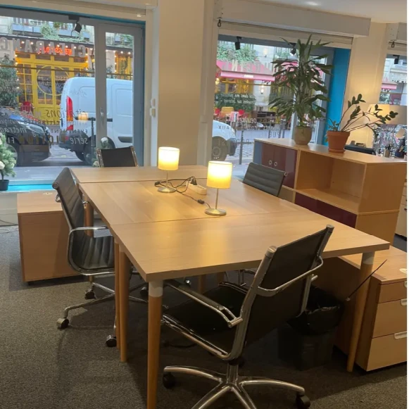 Open Space  5 postes Coworking Cour des Petites Écuries Paris 75010 - photo 2