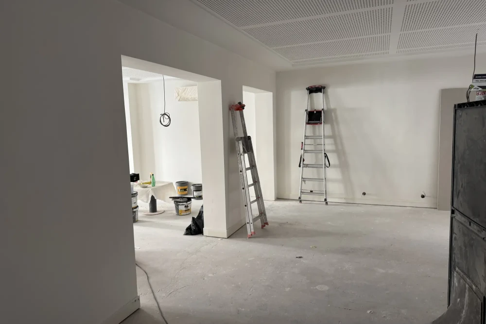 Espace indépendant - 75001 - 26 postes - 15000€