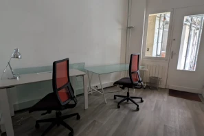 Bureau privé - 75011 - 3 postes - 785€