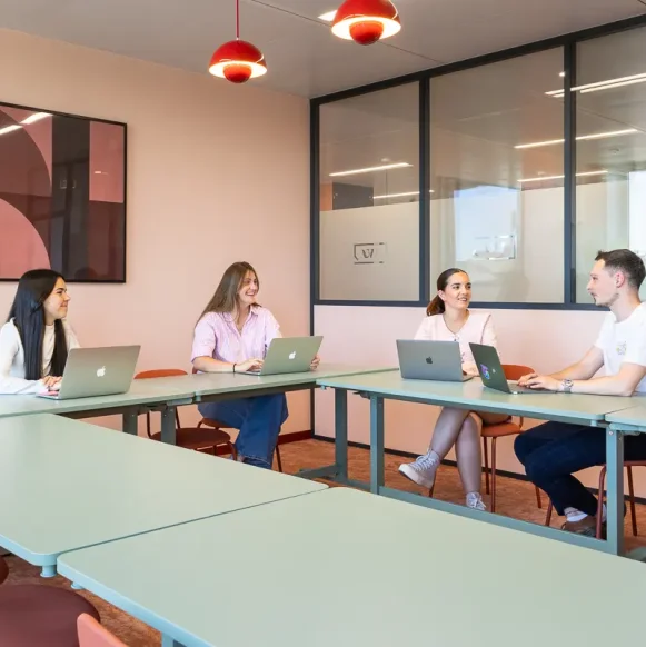 Bureau privé 12 m² 4 postes Location bureau Rue Rouget de Lisle Suresnes 92150 - photo 4