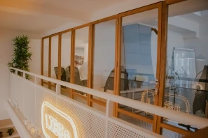 Espace indépendant - 75010 - 13 postes - 8500€