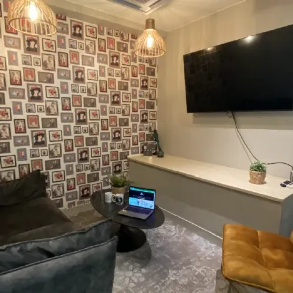 Bureau privé 5 m² 1 poste Location bureau Rue Delambre Paris 75014 - photo 2