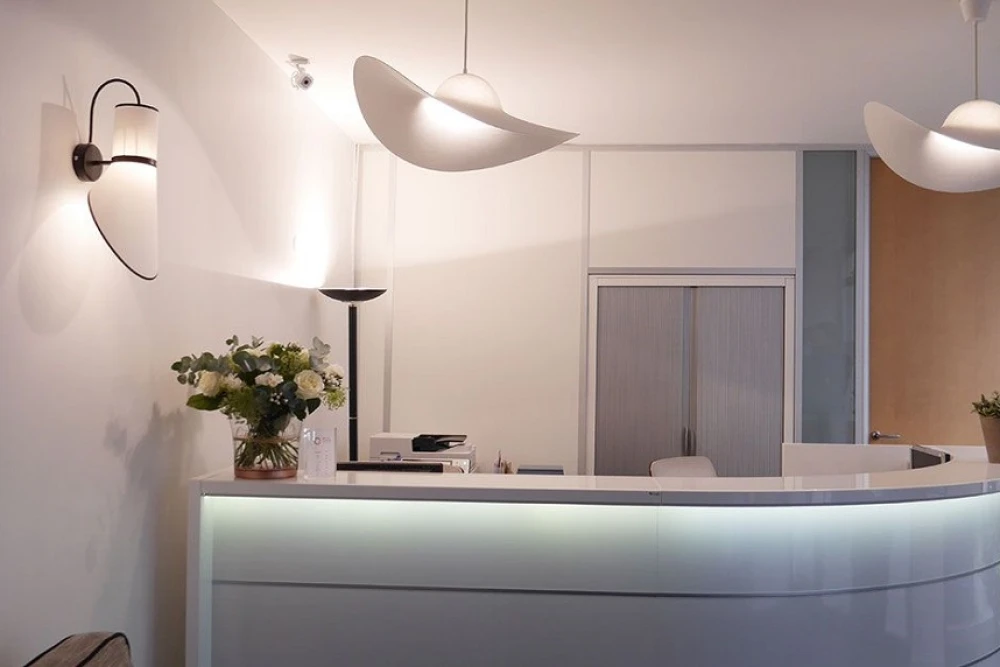 Bureau privé - 75001 - 3 postes - 2770€