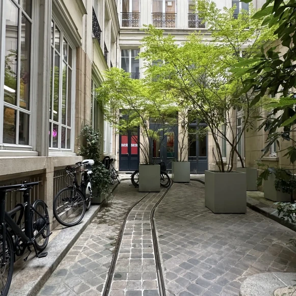 Open Space  8 postes Location bureau Rue des Jeuneurs Paris 75002 - photo 1