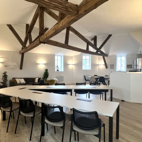 Bureau privé 222 m² 10 postes Coworking Boulevard Faidherbe Cambrai 59400 - photo 1