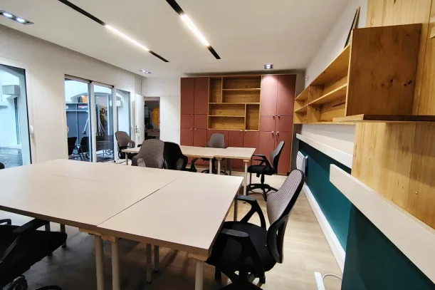 Bureau privé - 75009 - 12 postes - 4200€