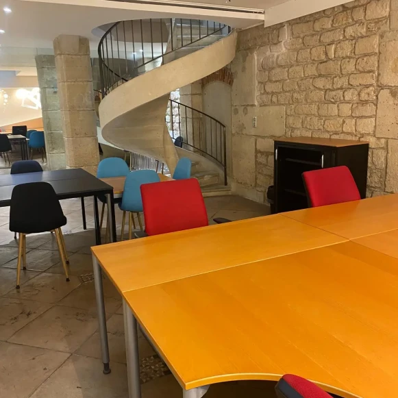 Bureau privé 42 m² 4 postes Location bureau Rue de Berri Paris 75008 - photo 10