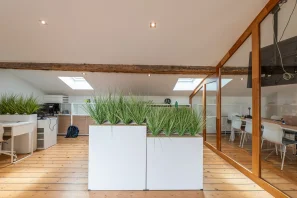 Open Space - 33000 - 10 postes - 219€