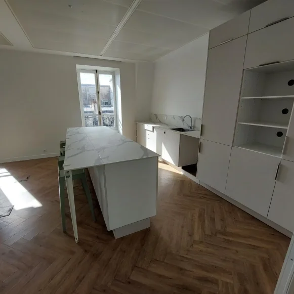 Bureau privé 165 m² 33 postes Coworking Rue du Louvre Paris 75001 - photo 3