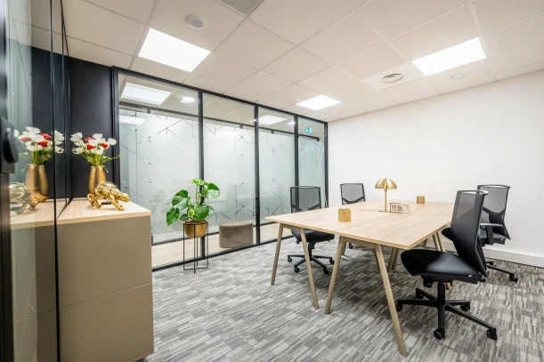 Bureau privé - 35170 - 4 postes - 759€