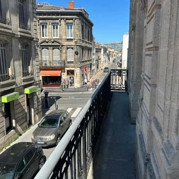 Open Space  4 postes Location bureau Rue Paul Berthelot Bordeaux 33300 - photo 10