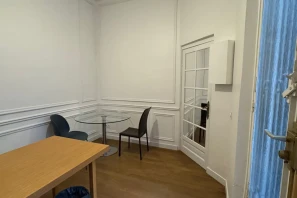 Bureau privé - 75016 - 4 postes - 2200€