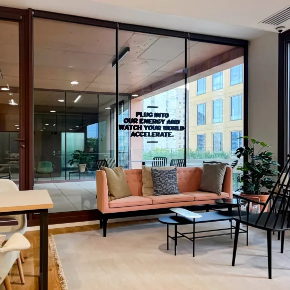 Bureau privé 8 m² 2 postes Location bureau Boulevard de Berlin Nantes 44000 - photo 2