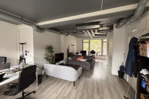 Open Space - 75012 - 1 poste - 385€