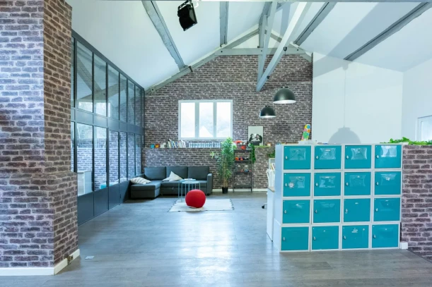 Bureau privé - 78490 - 15 postes - 2000€