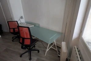 Bureau privé - 75011 - 3 postes - 785€